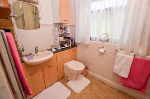 En-Suite- click for photo gallery